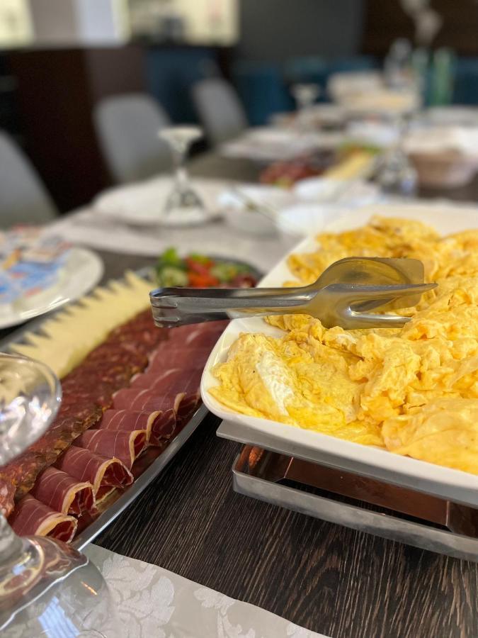 Maestro - Rooms & Restaurant Vukovar Zewnętrze zdjęcie