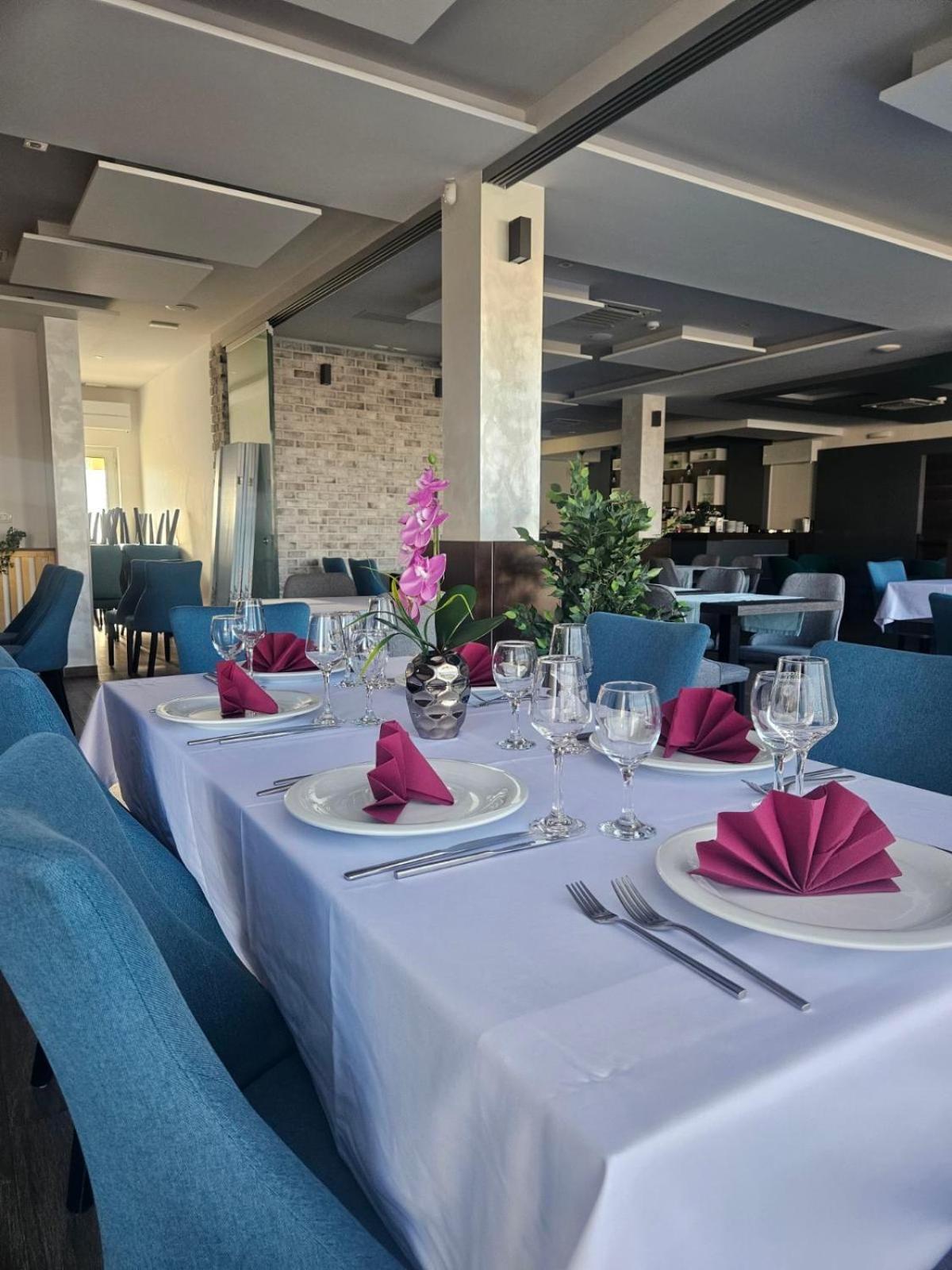 Maestro - Rooms & Restaurant Vukovar Zewnętrze zdjęcie